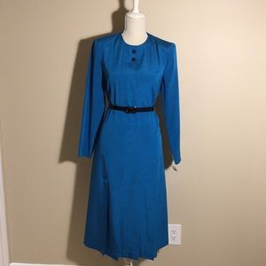 Vintage 1970’s Women's Charles Carroll Dress with Belt Size 12